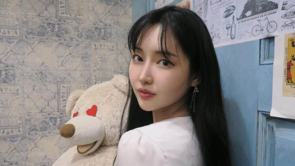 G21vjgWWgAAiN1I.jpg_large